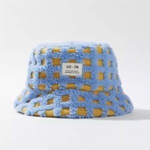 NWOT Urban Outfitters Sherpa Bucket Hat Blue/Yellow Plaid one size
